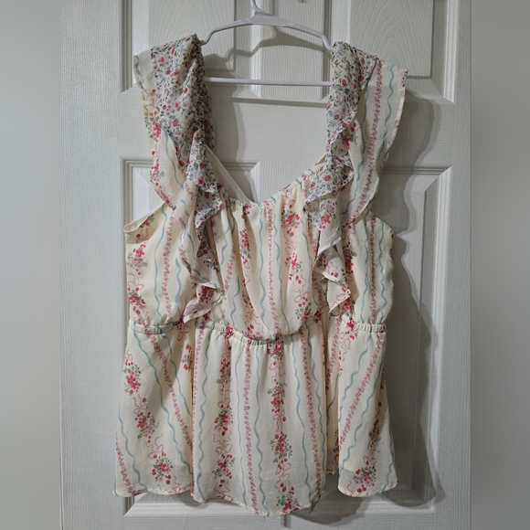 Torrid Ruffle Cinched Floral & Bow Print Cutesy Coquette Blouse, Size 2X, EUC! - Picture 11 of 16